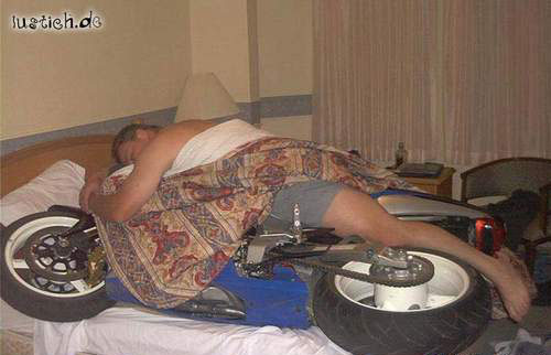 эт раньше лягушка.а нынче век техники