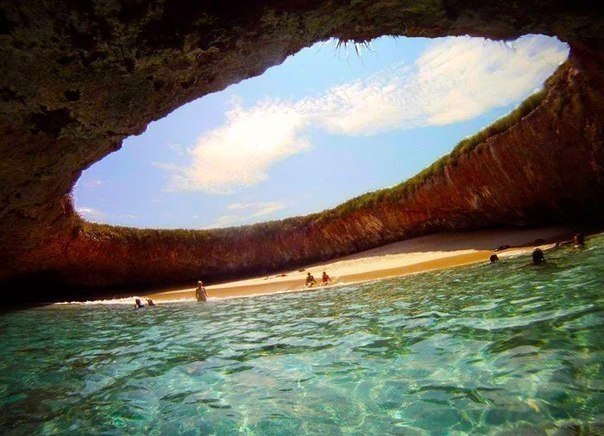 Уникальный пляж