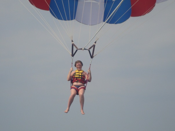 Нельзя в платье прыгать