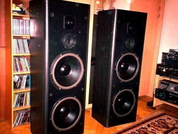 Привет МУЗЫКА! ПОКА СОСЕДИ!