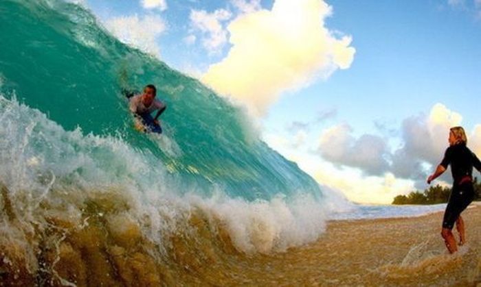 Беги, я воду придержу!