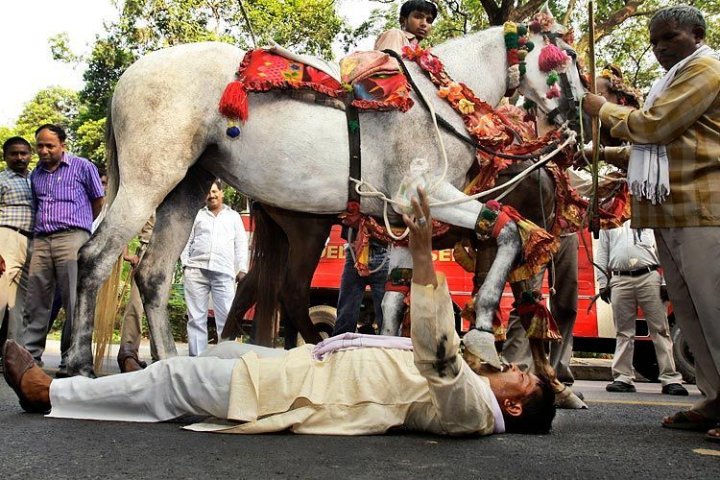перед поездкой глушитель нужно подтянуть