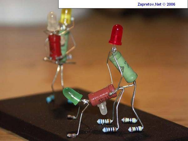 Радиолюбитель. Давно без женщины.