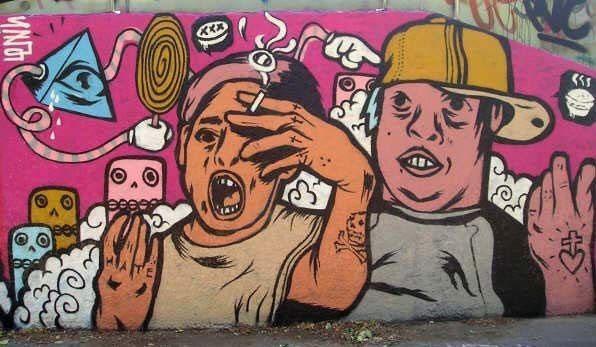 - Не забудешь мать родную?! - Тебя пожалуй забудешь, ма!...