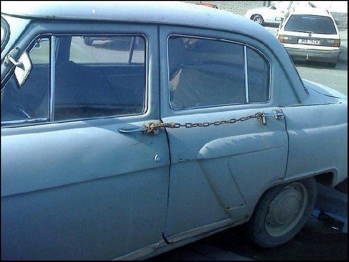 Две двери одновременно открываются. Не веришь...?