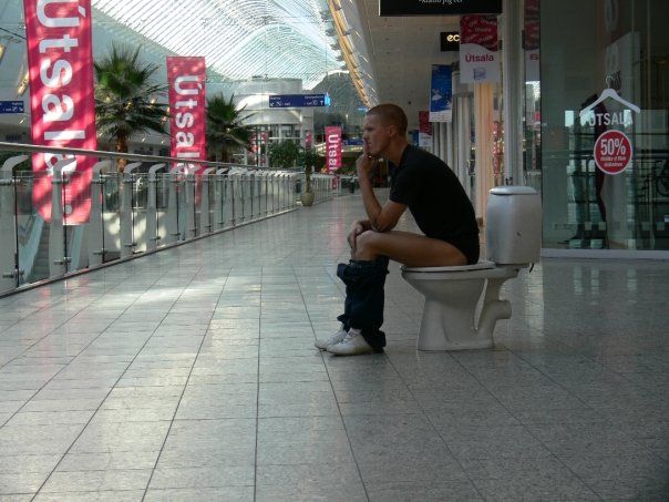 А трусы снять не успел!