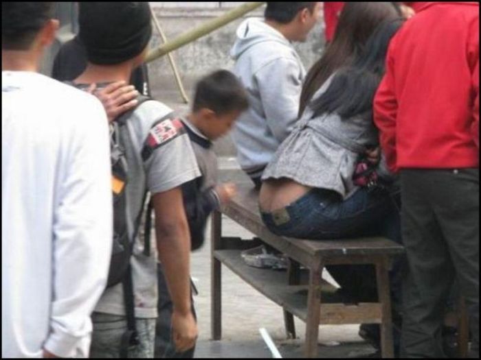 Тетя и Вас тампакс торчит